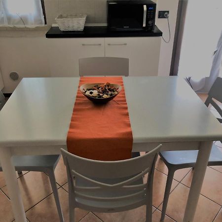 Ferienwohnung Bilo Sirmione Peschiera Peschiera del Garda Exterior foto